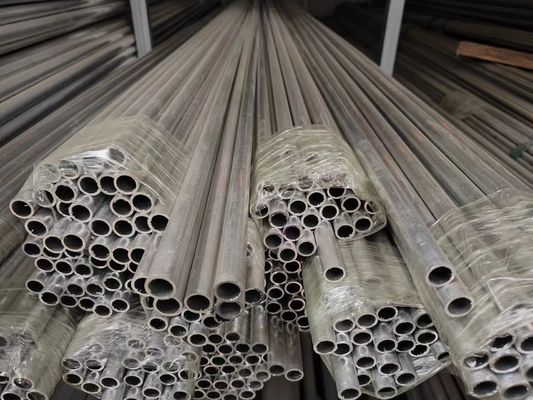 Caliente inoxidable pulida espejo del tubo sin soldadura de los Ss 310 del tubo 304 de la tubería de acero del cuadrado en frío